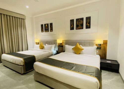Deluxe Family Room